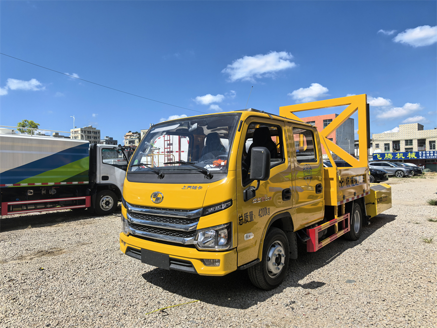 80K防撞缓冲车